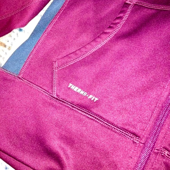 Nike Zip Up. SOLD!! - Picture 4 of 4